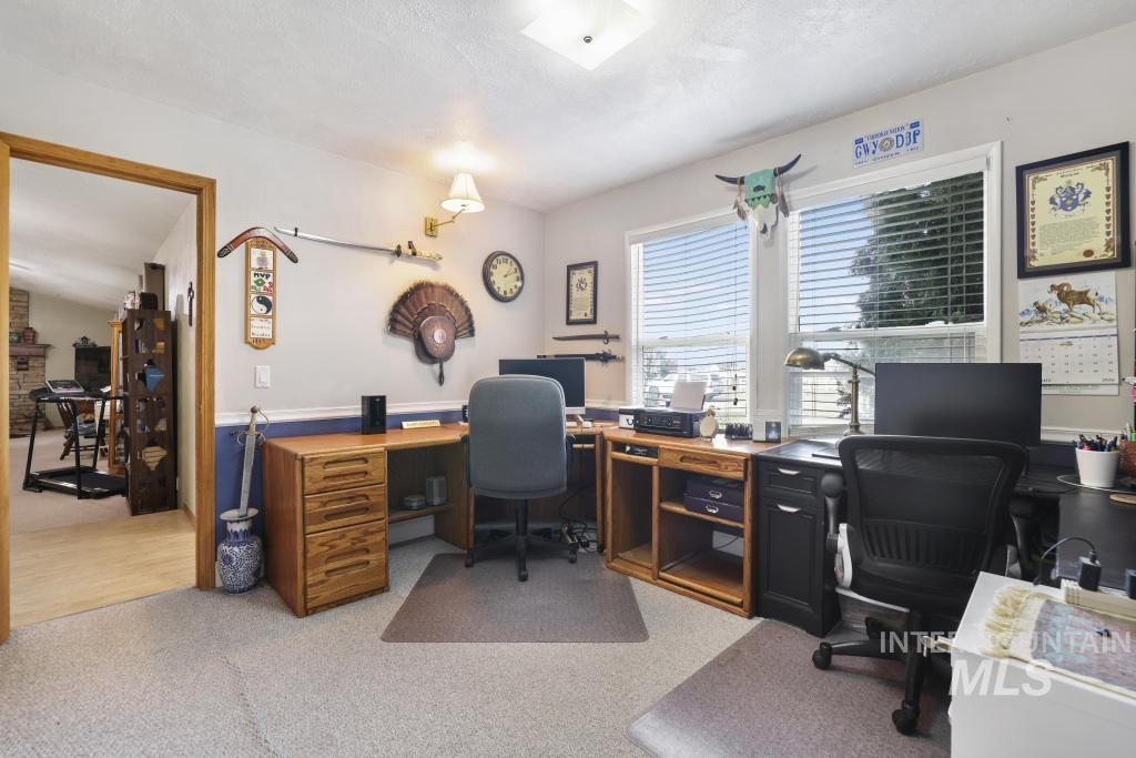213 Sage Road West Jerome, ID 83338 - Photo 35 of 50 Office space with light colored carpet
