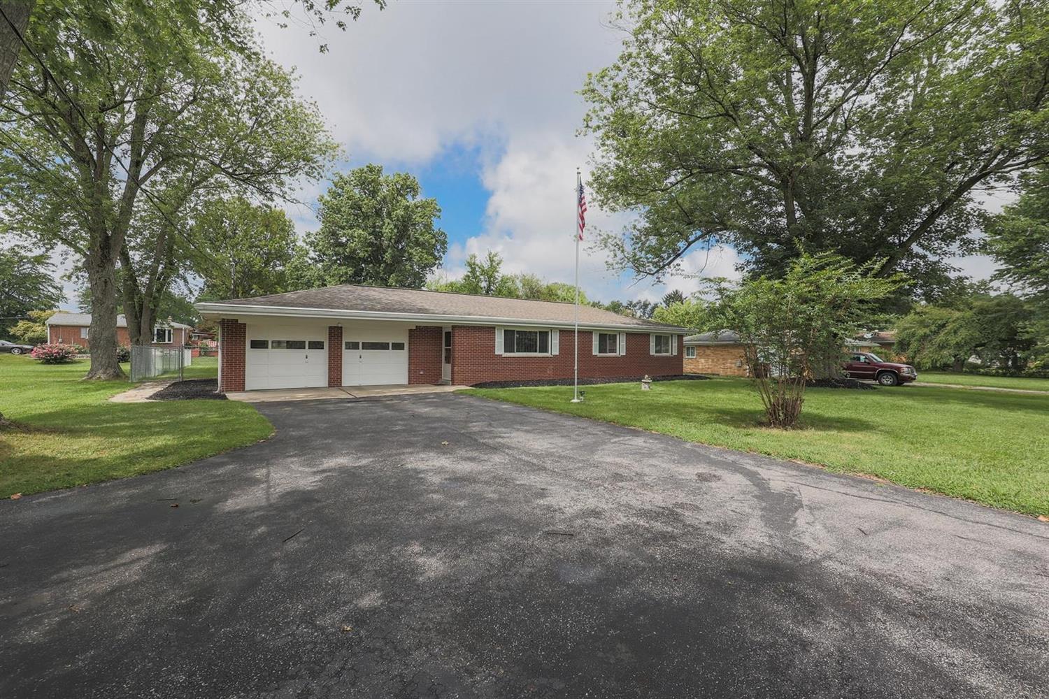 4633 Rumpke Road Cincinnati, OH 45245 - Photo 2 of 27 Gallery Image 2