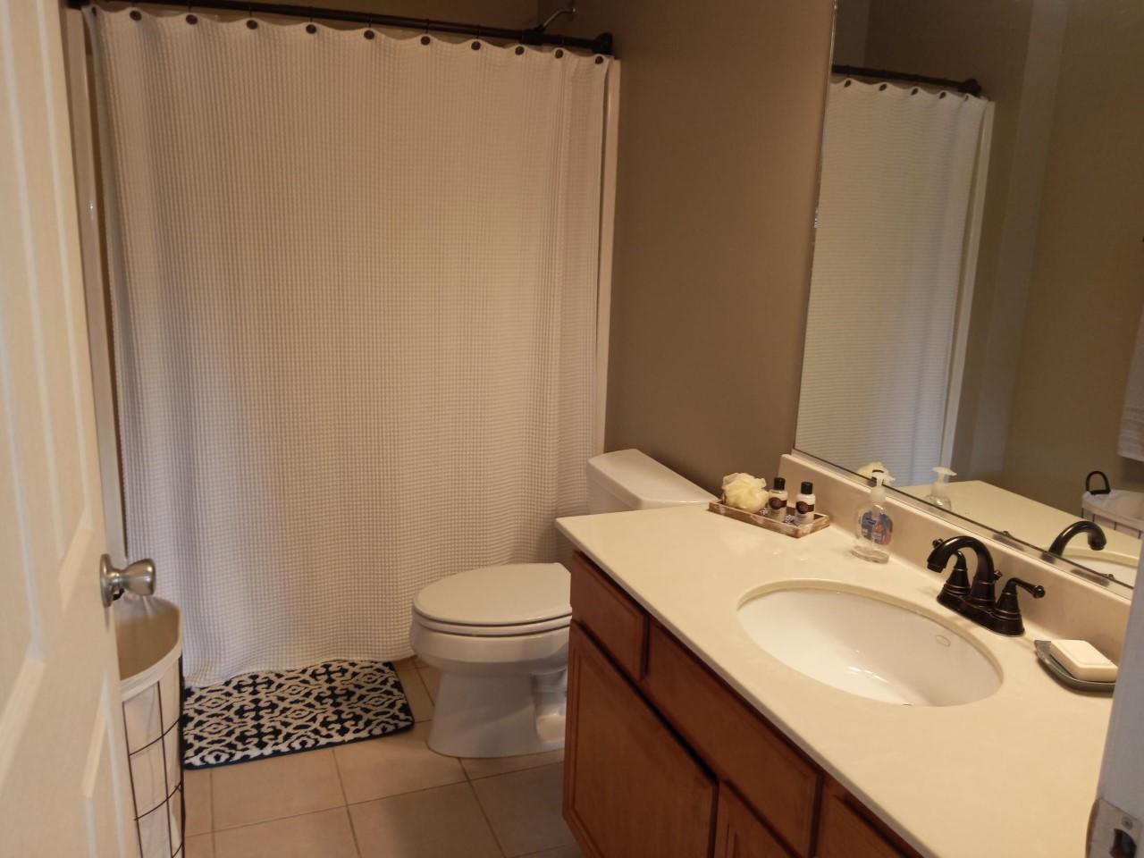 7208 Ponds Inlet Lane Powell, TN 37849 - Photo 22 of 25 2nd bath