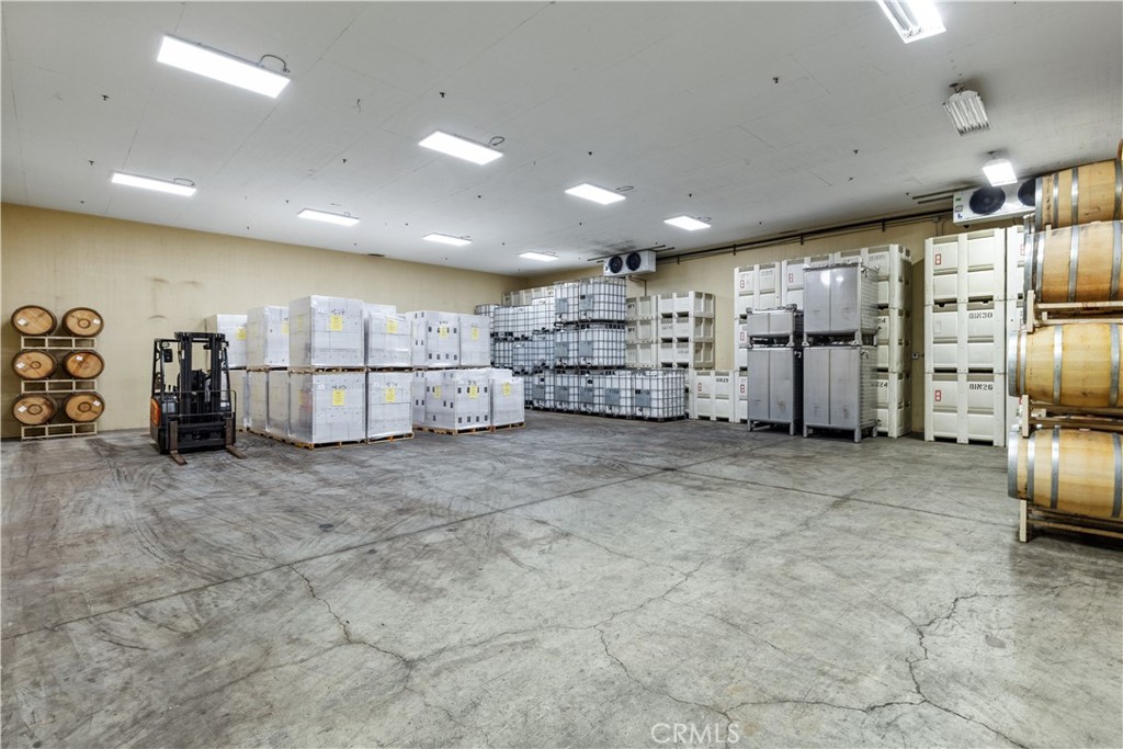 2720 Oak View Road Templeton, CA 93465 - Photo 72 of 75 Generous Space