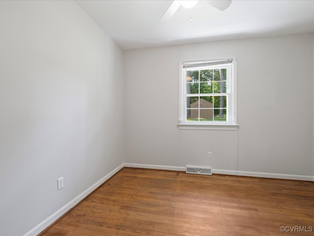 11311 Moravia Road Midlothian, VA 23112 - Photo 17 of 29 an empty room with a window