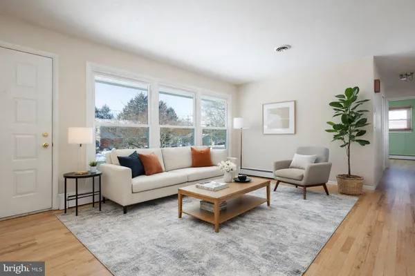 $450,000 | 42 Running Brook Road, Ewing, NJ 08638