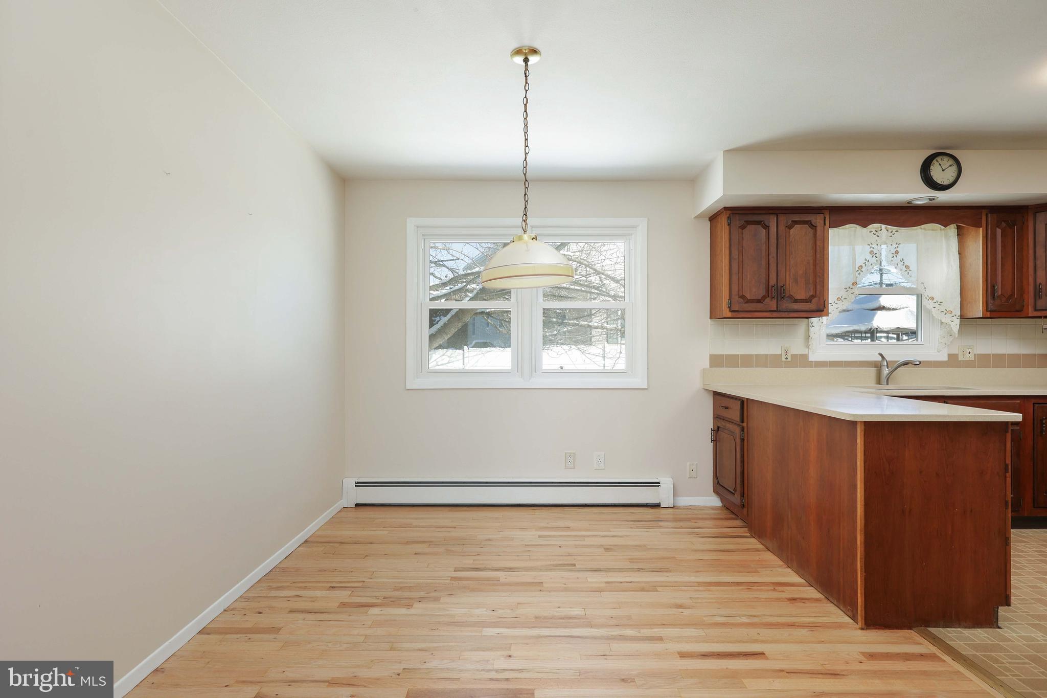 42 Running Brook Road Ewing, NJ 08638 - Photo 7 of 25 Eat-in kitchen