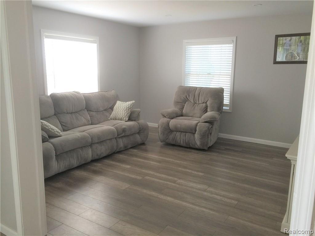 Living Room.JPG