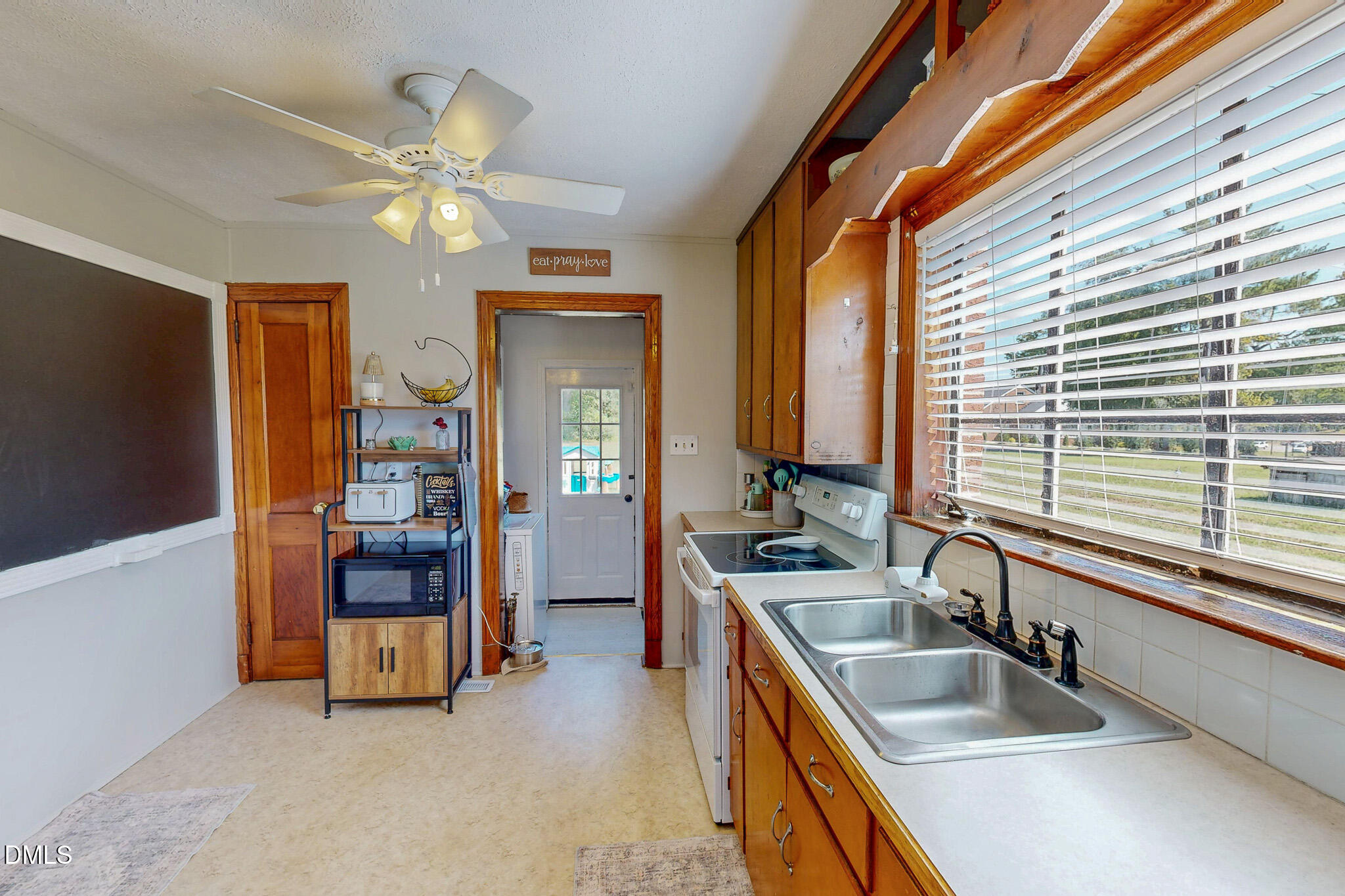 110 Clayton Street Roxboro, NC 27573 - Photo 13 of 27 13