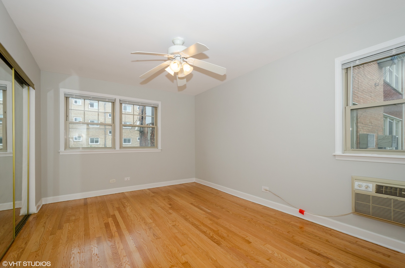 7530 North Ridge Boulevard, Unit 2W Chicago, IL 60645 - Photo 7 of 10