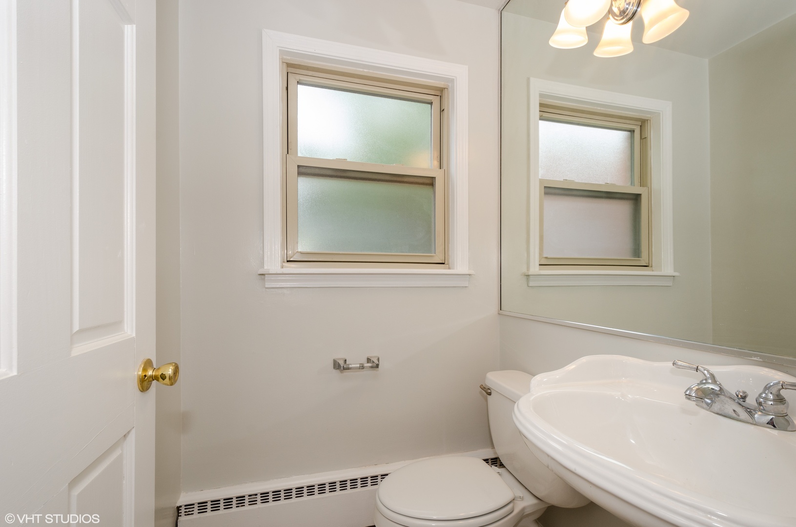 7530 North Ridge Boulevard, Unit 2W Chicago, IL 60645 - Photo 8 of 10