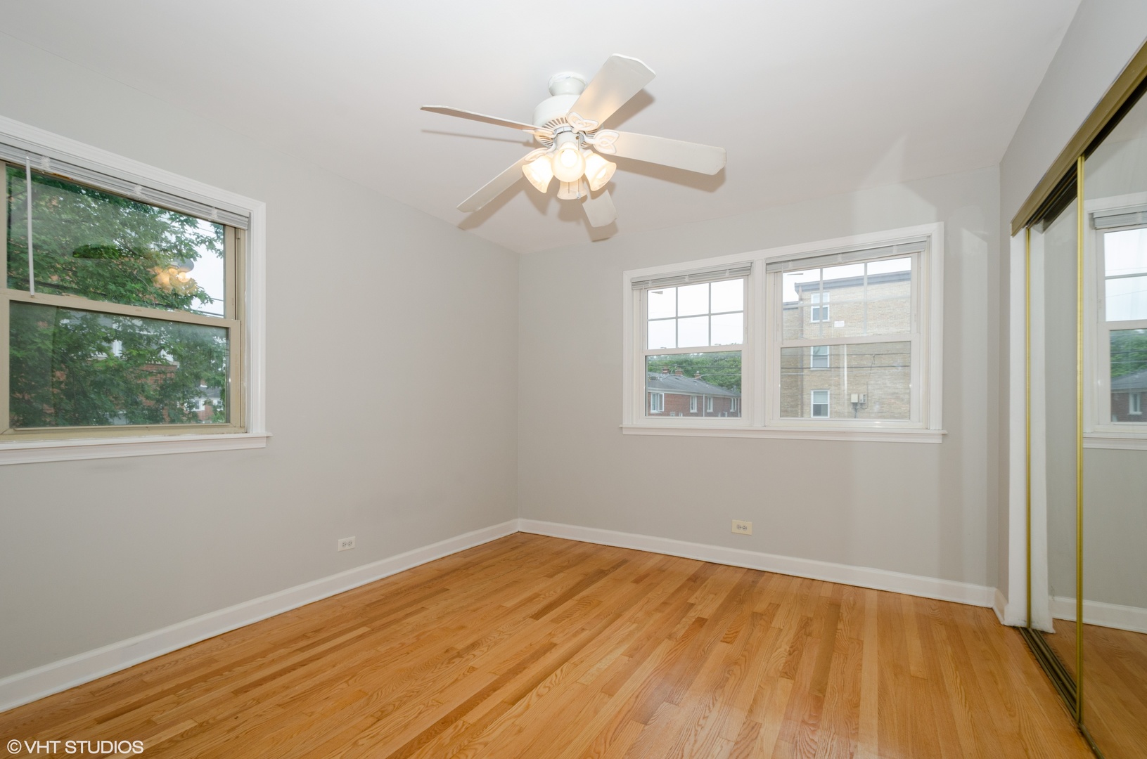 7530 North Ridge Boulevard, Unit 2W Chicago, IL 60645 - Photo 9 of 10