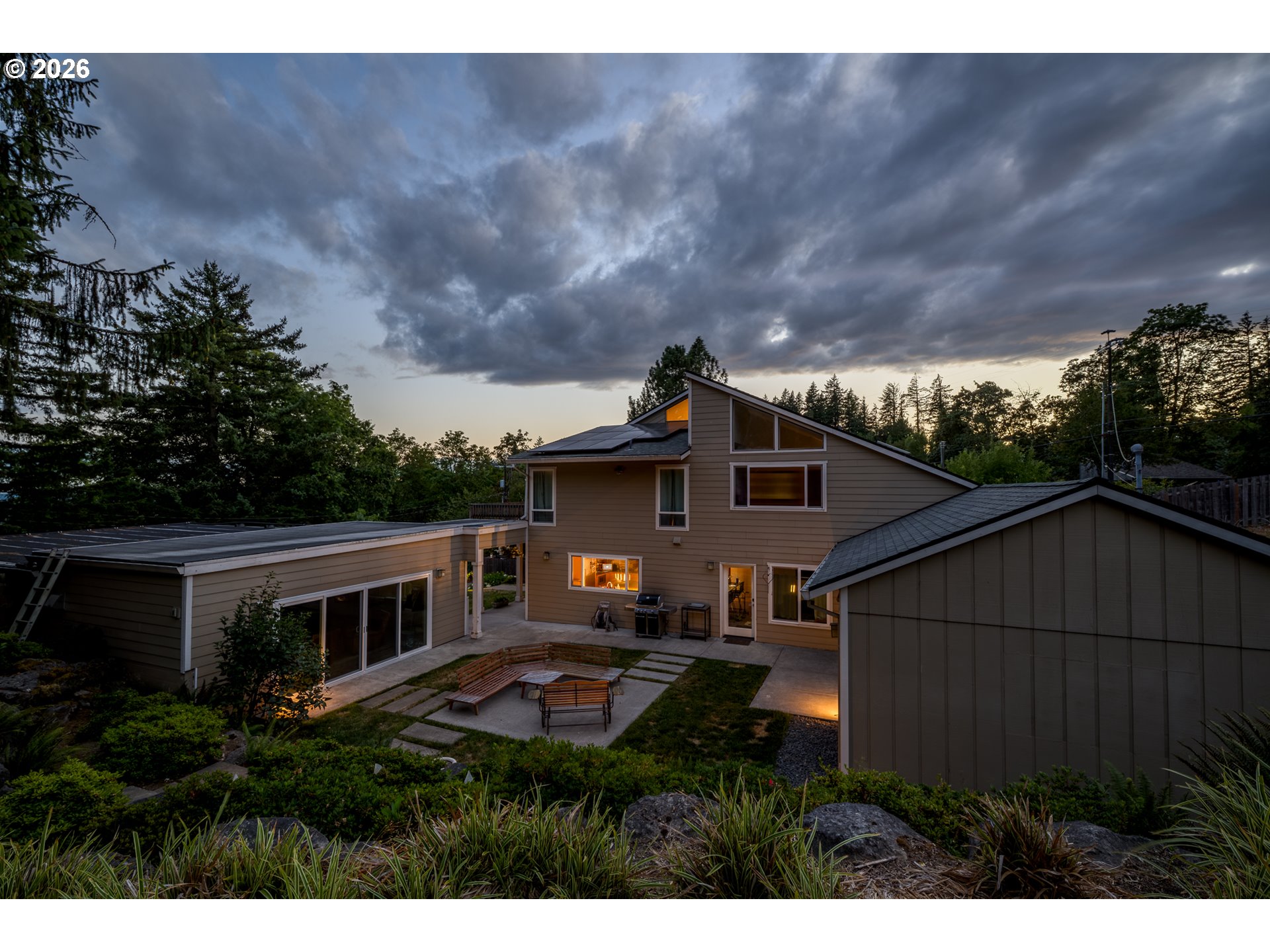 1334 Southwest 57th Avenue Portland, OR 97221 - Photo 6 of 8 Gallery Image 6