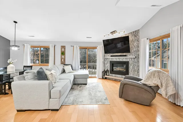 $324,900 | 18500 Brookfield Lake Drive, Unit 74, Brookfield, WI 53045