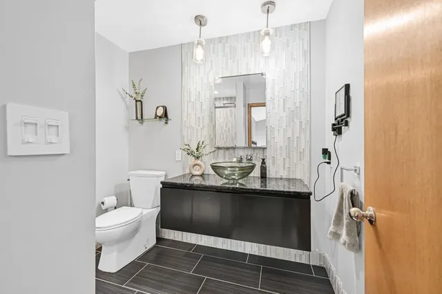 $324,900 | 18500 Brookfield Lake Drive, Unit 74, Brookfield, WI 53045