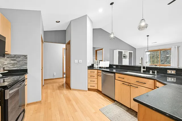 $324,900 | 18500 Brookfield Lake Drive, Unit 74, Brookfield, WI 53045