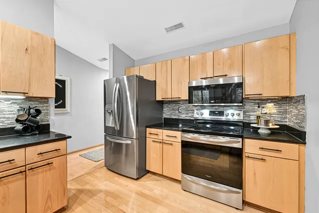 $324,900 | 18500 Brookfield Lake Drive, Unit 74, Brookfield, WI 53045