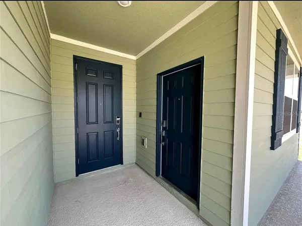 a view of hallway with a hallway