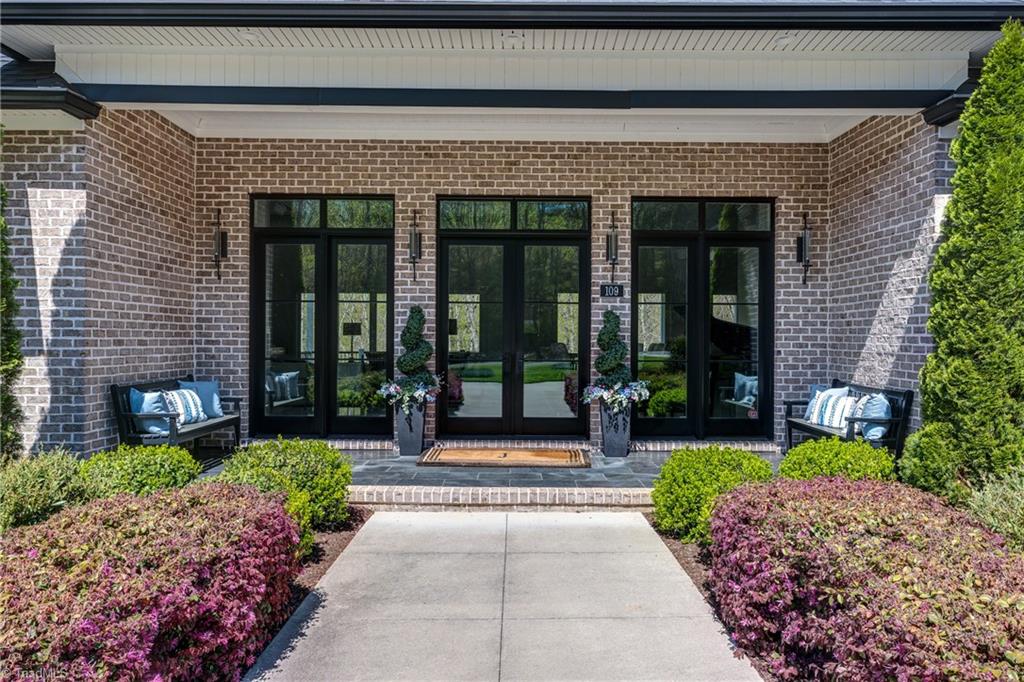 109 Wyncrest Ter Mount Mount Airy, NC 27030 - Photo 2 of 48