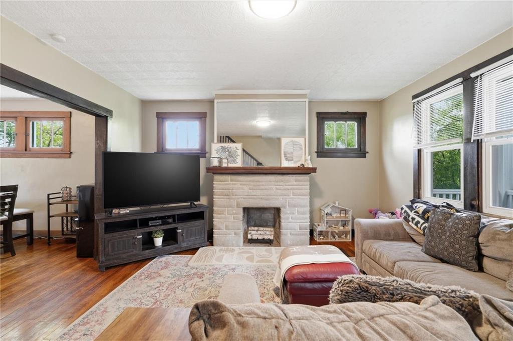1732 Warriors Road Pittsburgh, PA 15205 - Photo 7 of 36 Gallery Image 7
