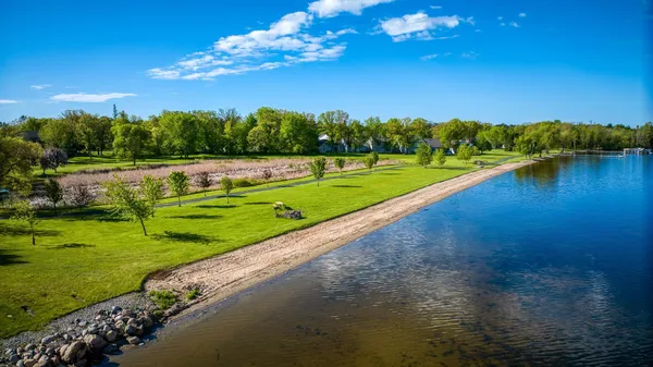 $234,750 | 403 Clausen Avenue Southwest, Unit 5, Bemidji, MN 56601
