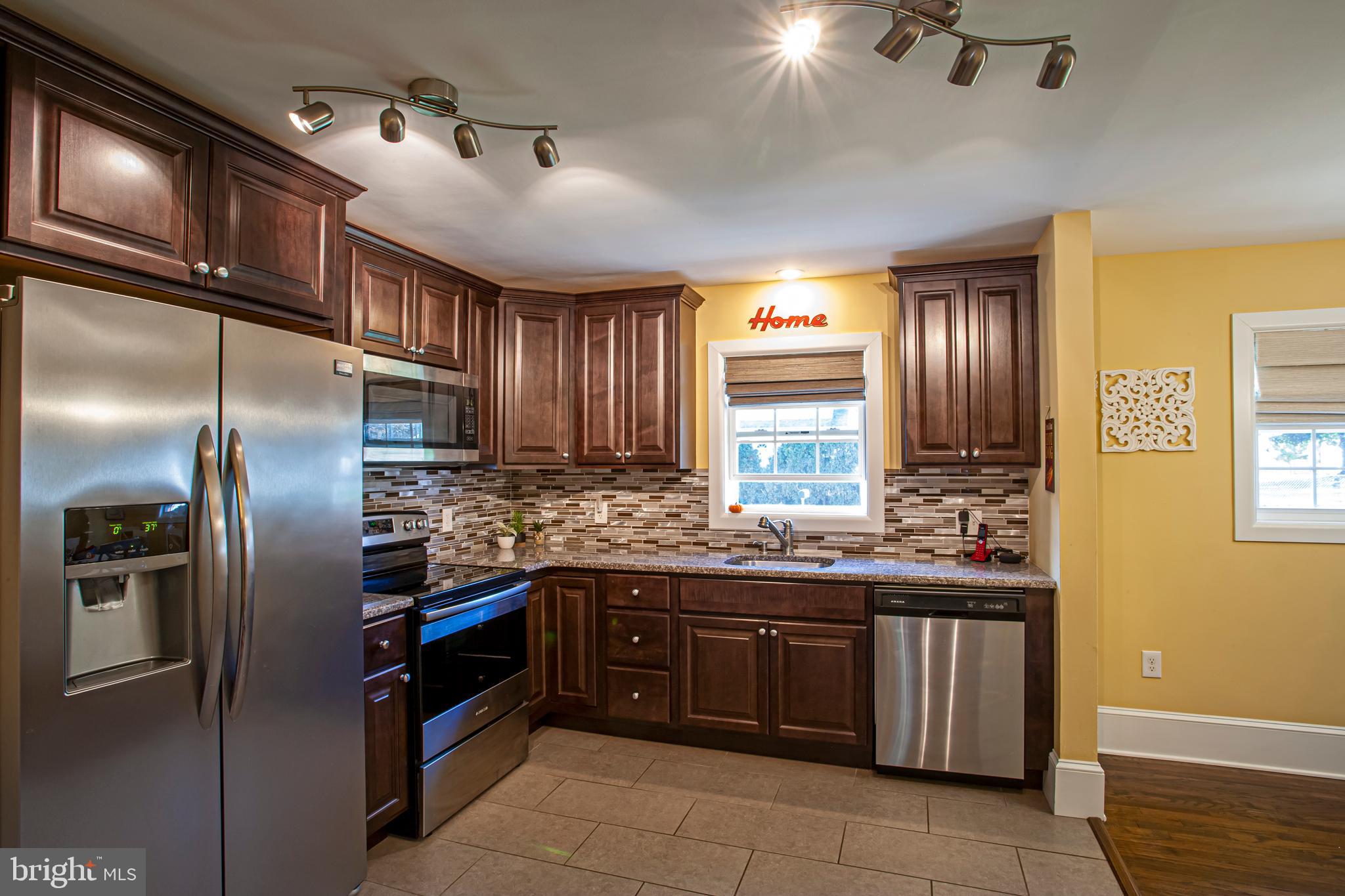 143 Appledale Road Audubon, PA 19403 - Photo 6 of 26