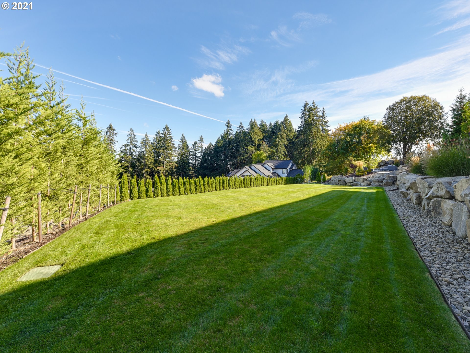 1711 South 8th Way Ridgefield, WA 98642 - Photo 28 of 28 a view of a golf course with a big yard