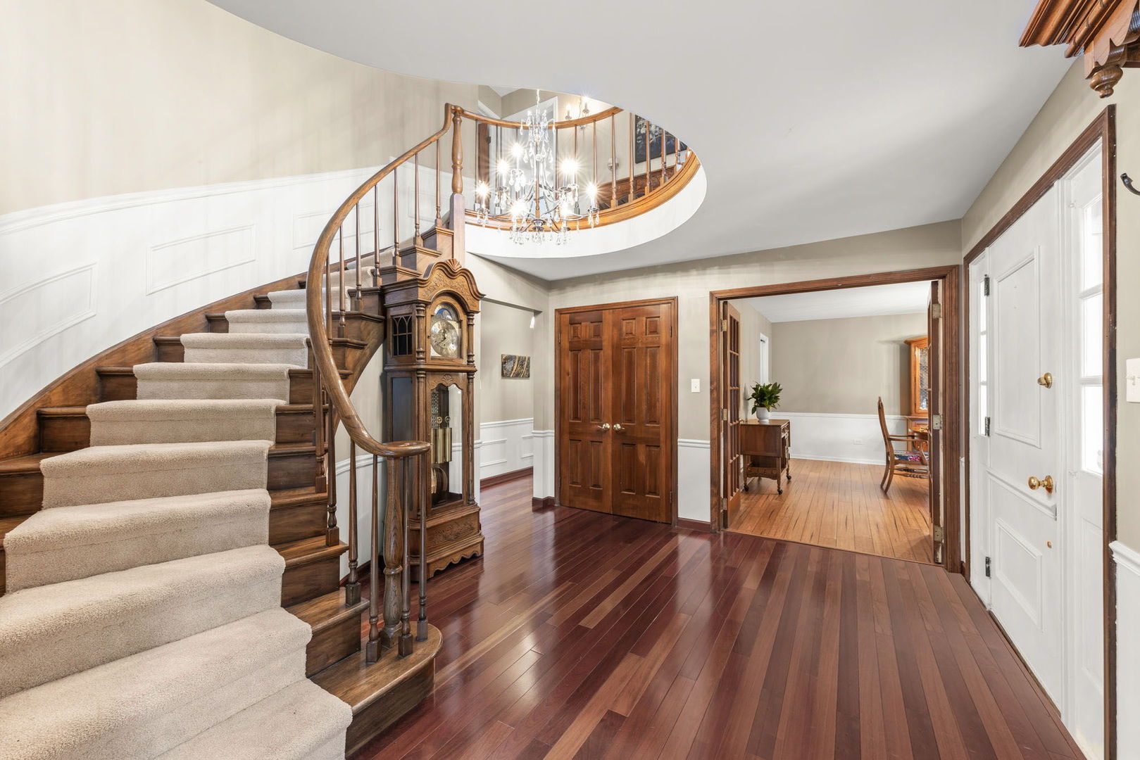 746 Spruce Road Frankfort, IL 60423 - Photo 3 of 31 Gallery Image 3