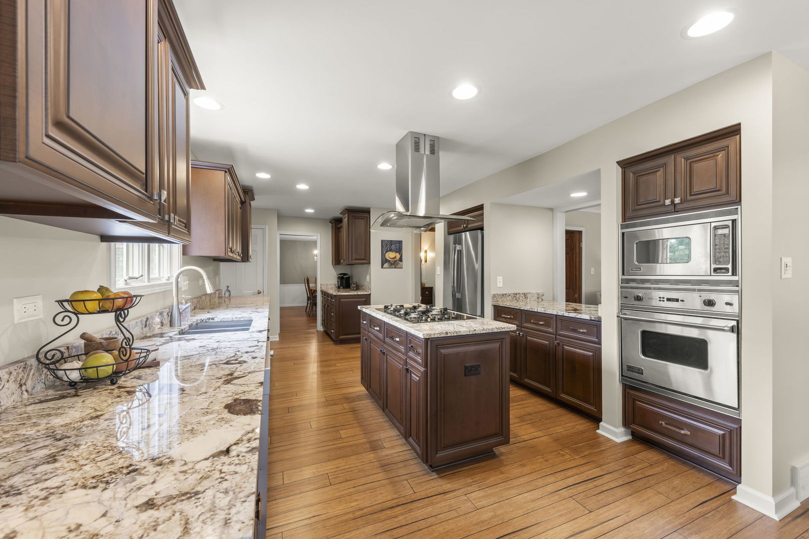 746 Spruce Road Frankfort, IL 60423 - Photo 8 of 31 Gallery Image 8