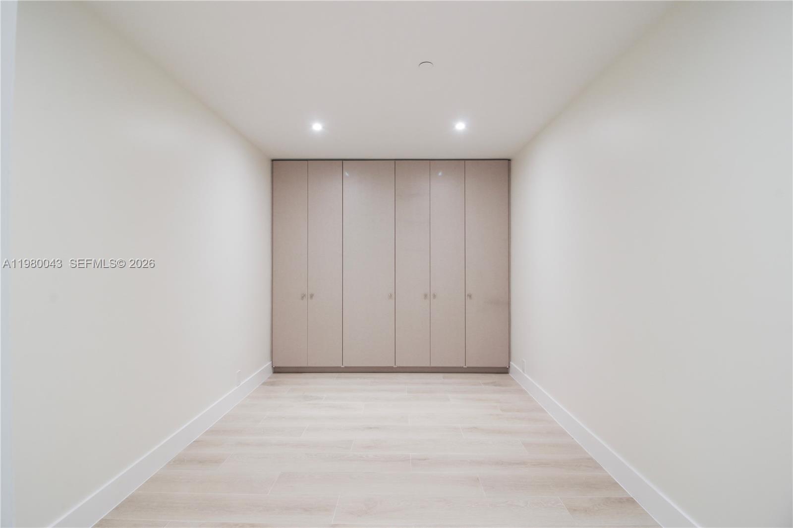 151 Crandon Boulevard, Unit 540 Key Biscayne, FL 33149 - Photo 11 of 40 a view of an empty room