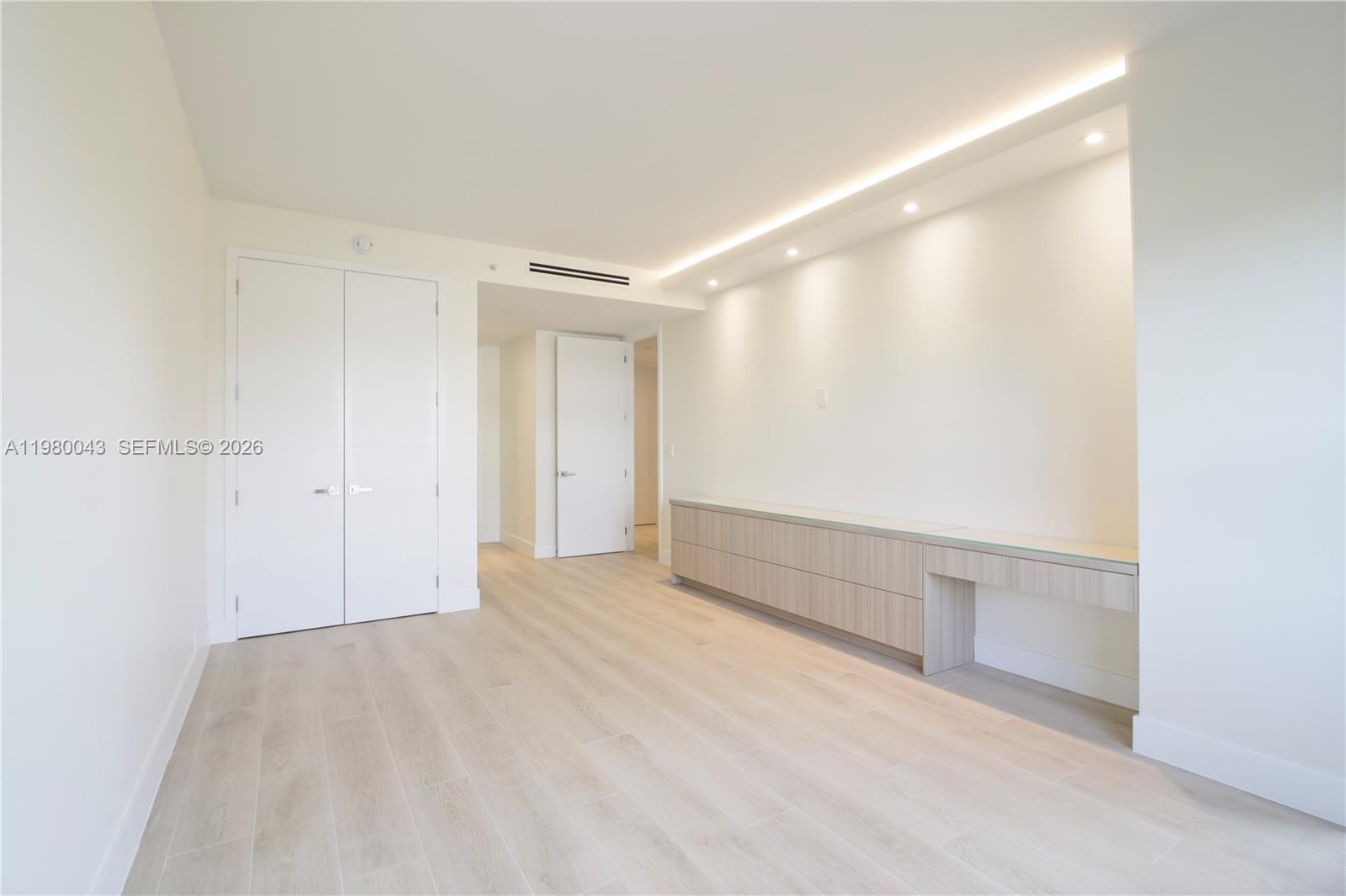 151 Crandon Boulevard, Unit 540 Key Biscayne, FL 33149 - Photo 34 of 40 a view of an empty room