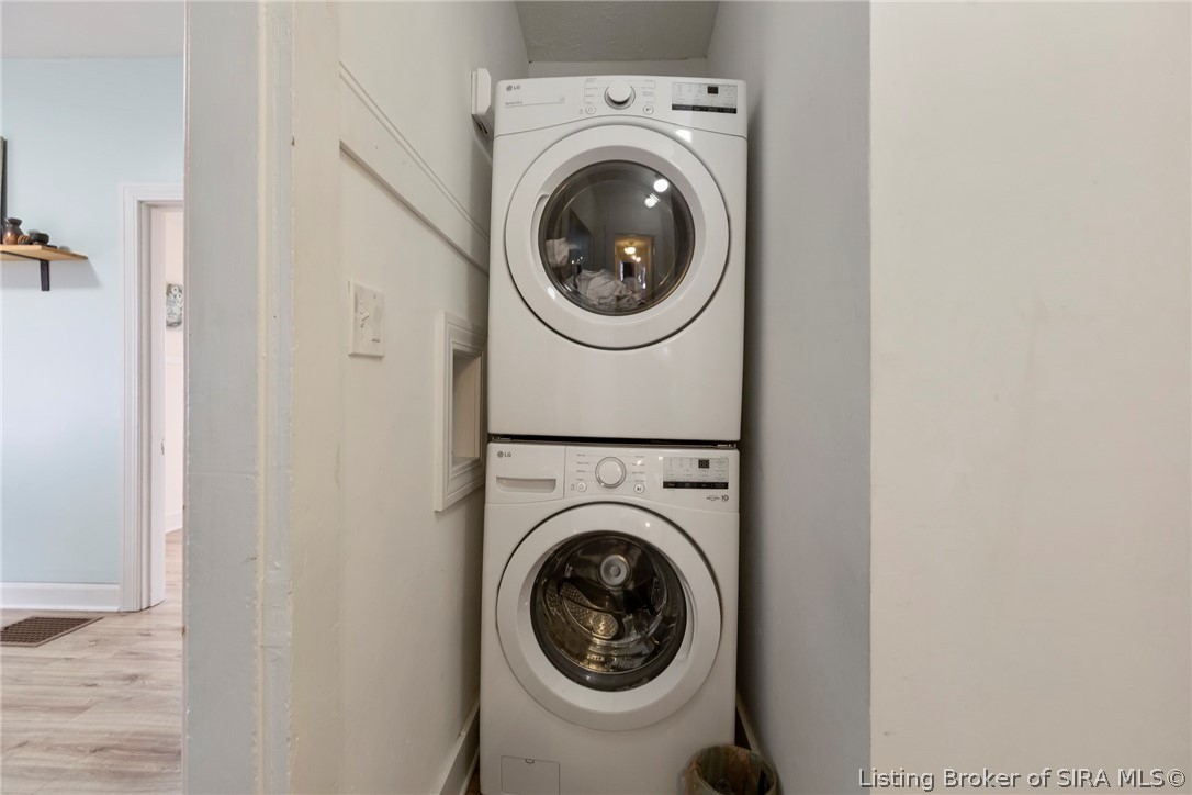 1118 East Spring Street New Albany, IN 47150 - Photo 17 of 43