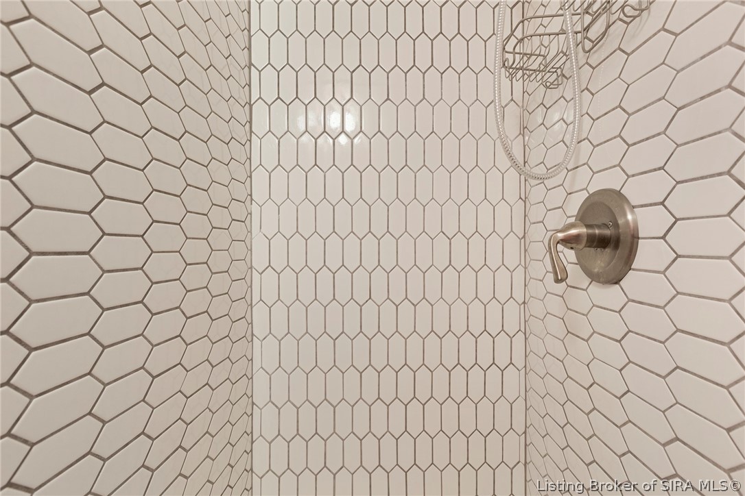 1118 East Spring Street New Albany, IN 47150 - Photo 34 of 43