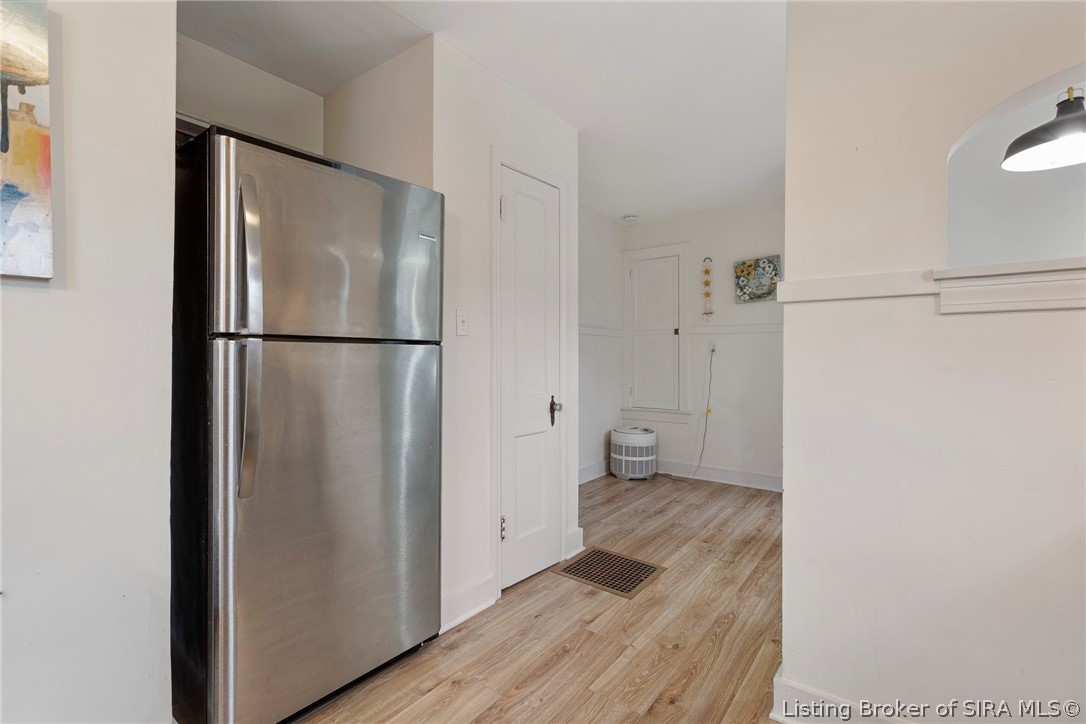 1118 East Spring Street New Albany, IN 47150 - Photo 10 of 43