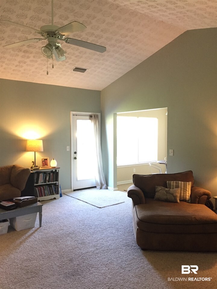 9360 Bingham Street Elberta, AL 36530 - Photo 23 of 24 Additional Living Room