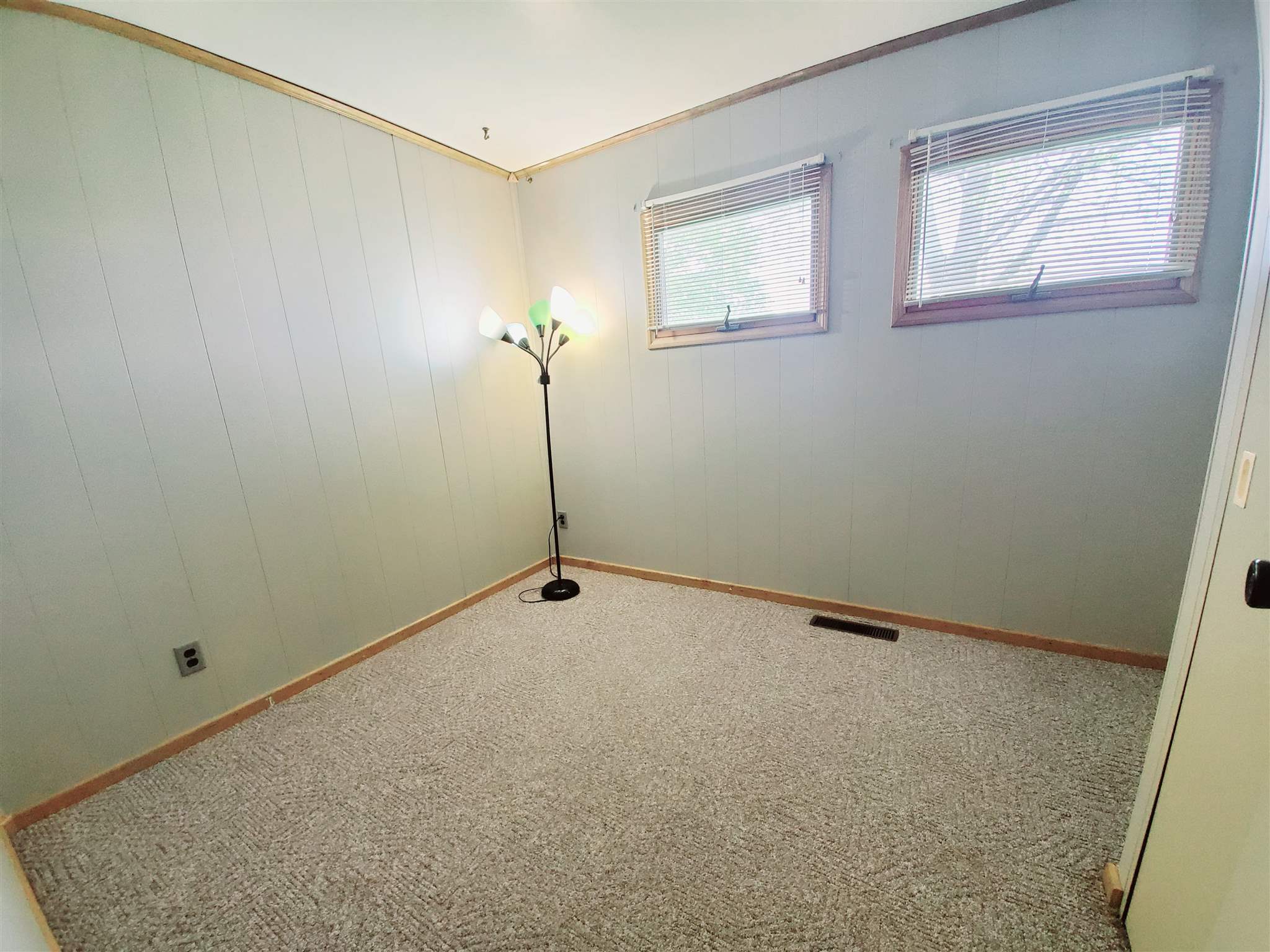 633 North 10th Street Decatur, IN 46733 - Photo 15 of 25