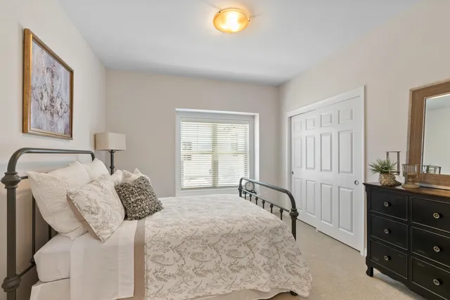 $689,999 | 424 Standing Stone Drive, Unit 917, Waukesha, WI 53189