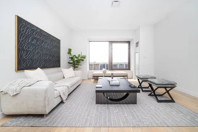 $995,000 | 75 Wall Street, Unit 32R | Financial District
