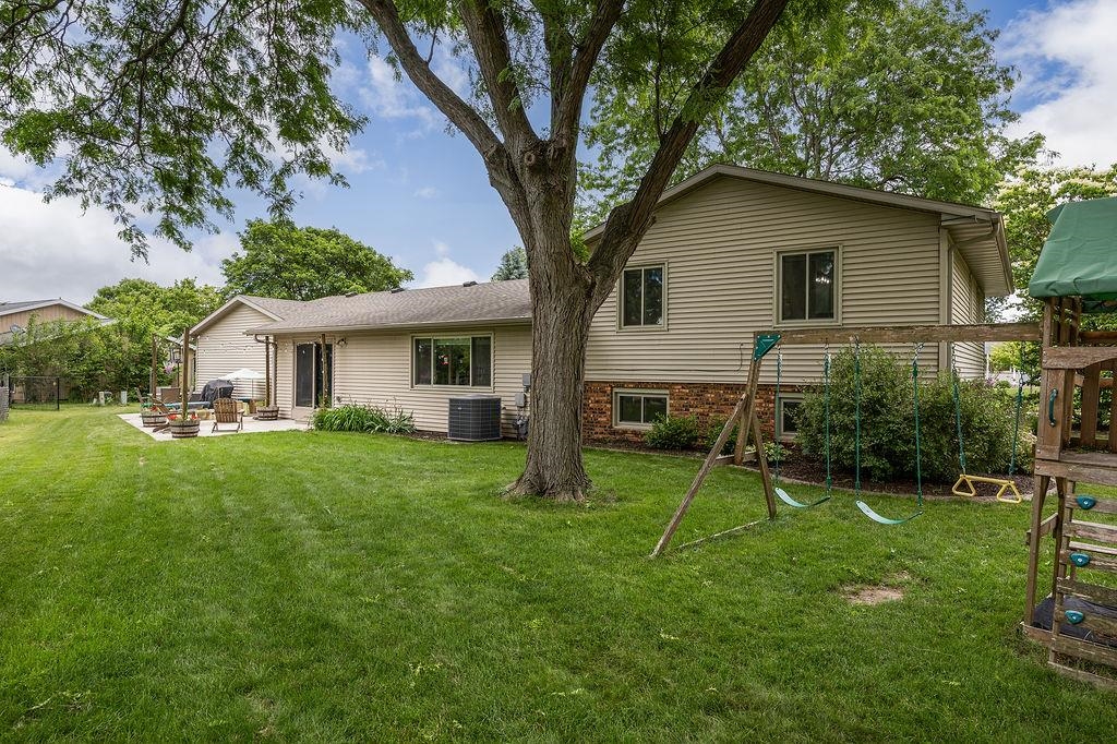 305 Raymond Road Waunakee, WI 53597 - Photo 38 of 40