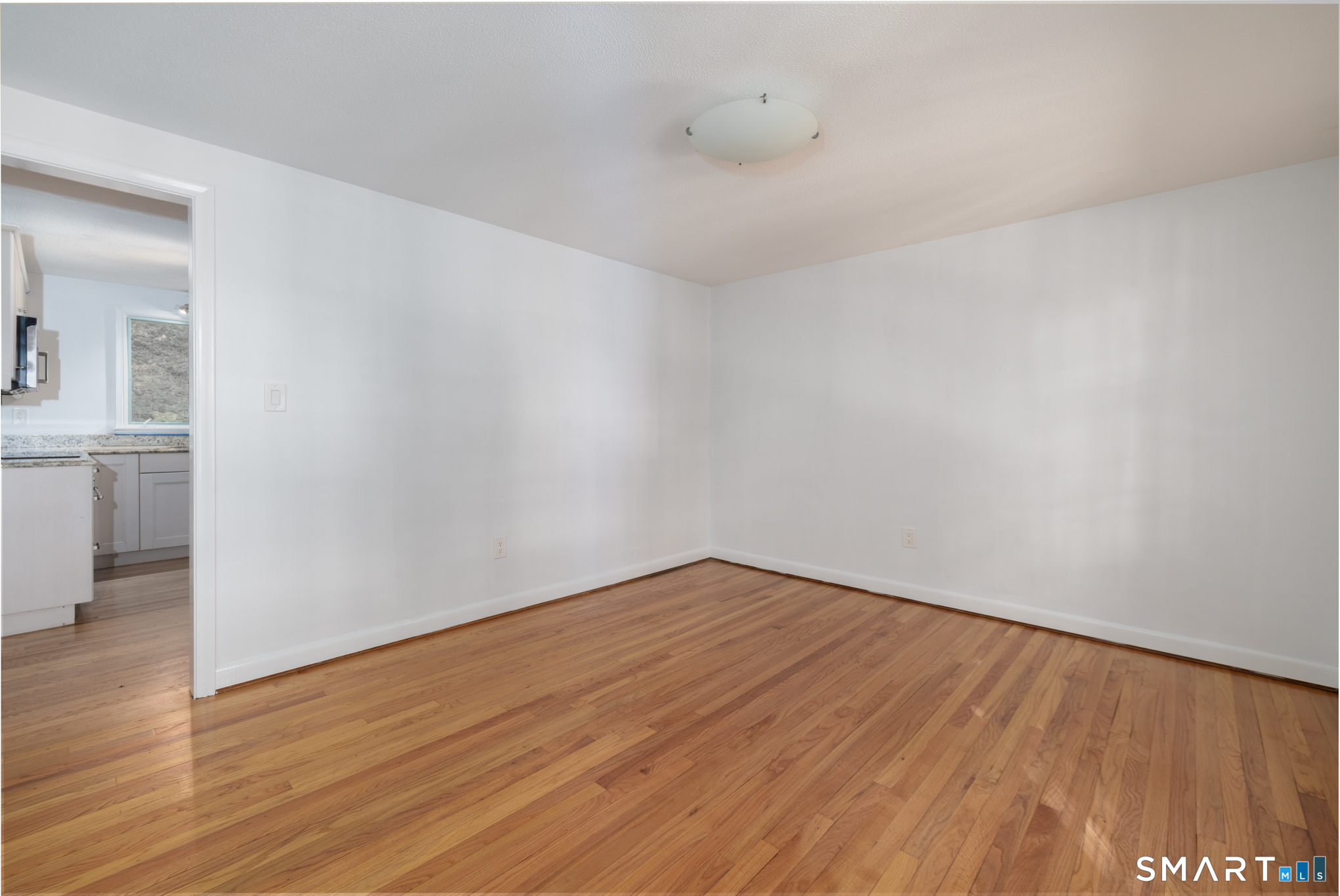 21 Saddle Ridge Drive Simsbury, CT 06092 - Photo 8 of 35 Gallery Image 8