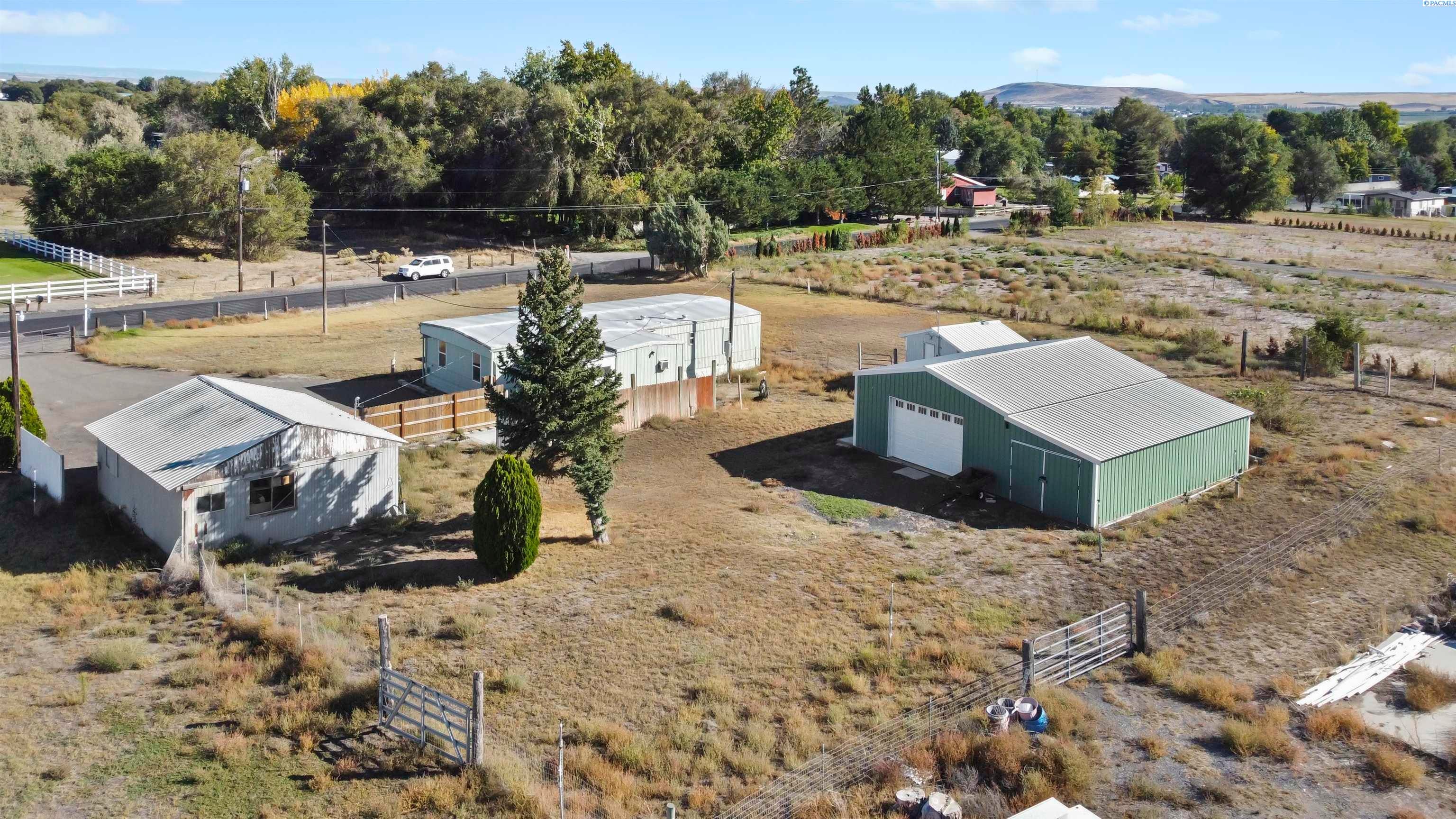 24804 South Dague Road Kennewick, WA 99337 - Photo 7 of 36 Gallery Image 7