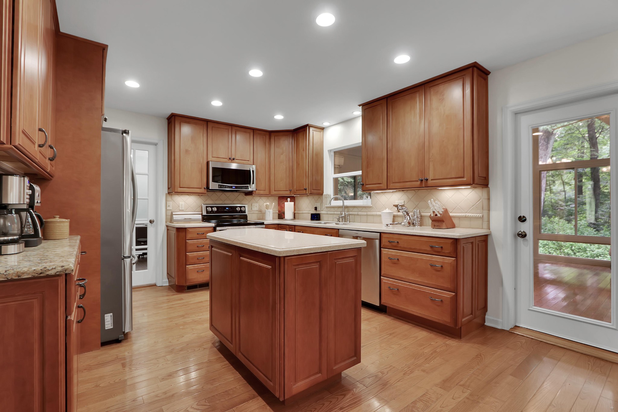 1110 Rain Tree Road Knoxville, TN 37923 - Photo 6 of 30 Gallery Image 6