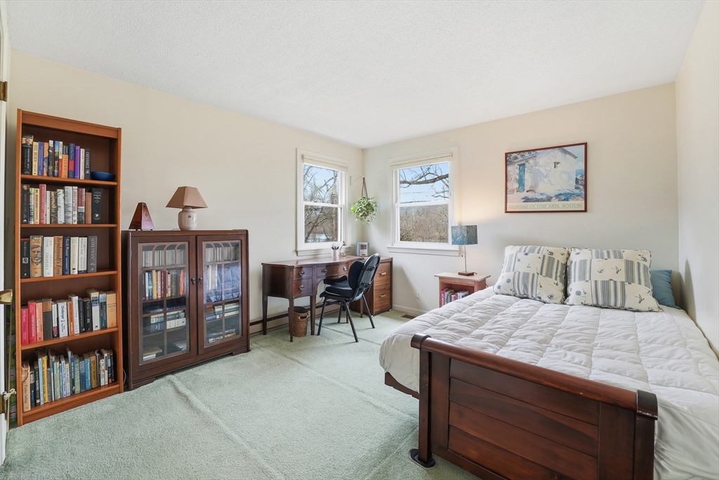 37 River Road Deerfield, MA 01373 - Photo 14 of 29