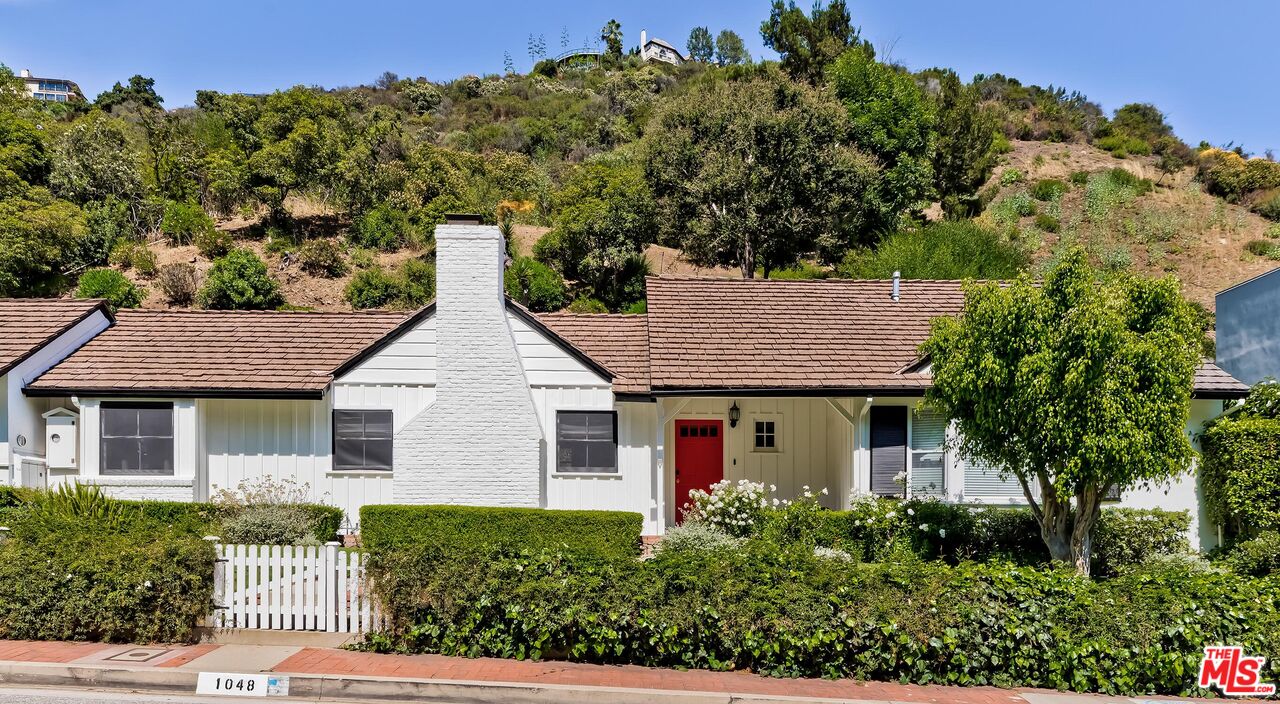 1048 Roscomare Road Los Angeles, CA 90077 - Photo 11 of 41 Gallery Image 11