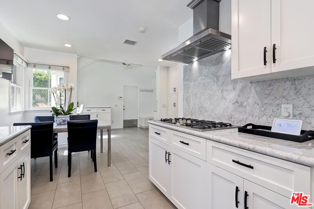 1048 Roscomare Road Los Angeles, CA 90077 - Photo 26 of 41 Gallery Image 26