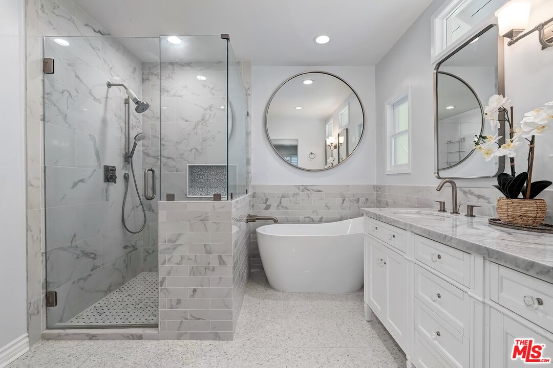 1048 Roscomare Road Los Angeles, CA 90077 - Photo 35 of 41 Gallery Image 35