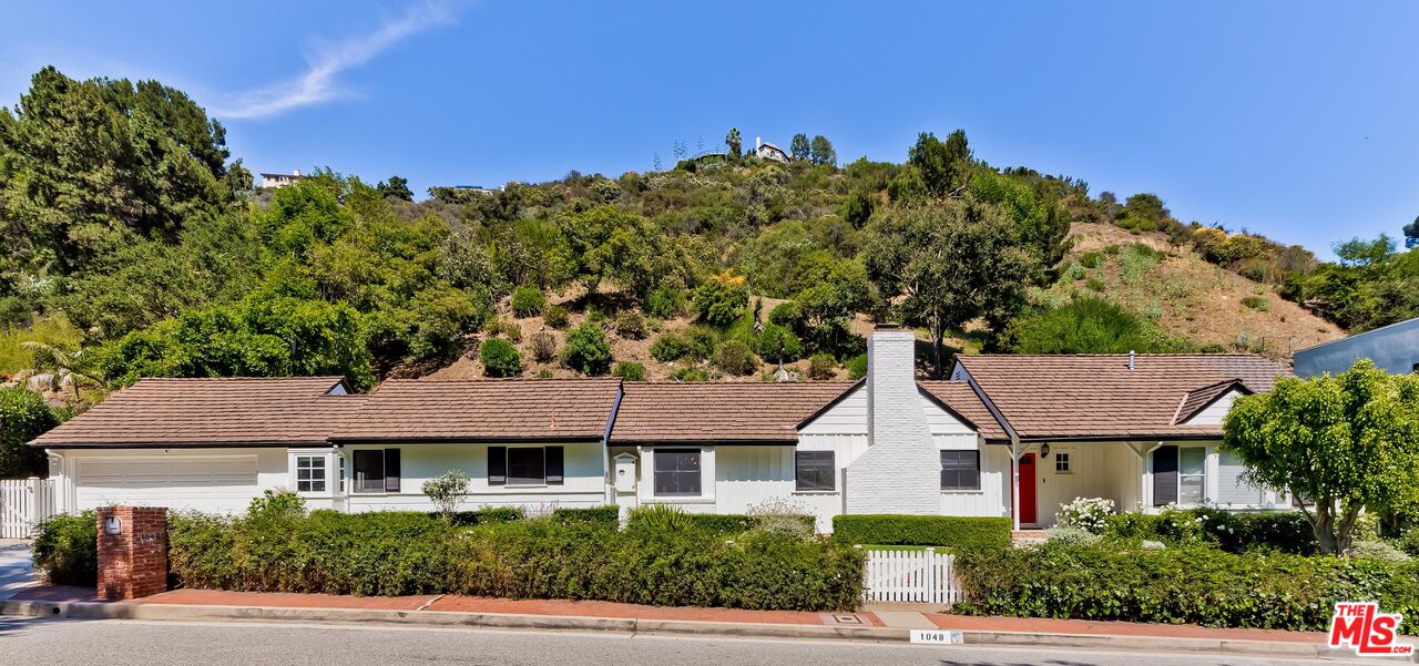 1048 Roscomare Road Los Angeles, CA 90077 - Photo 9 of 41 Gallery Image 9