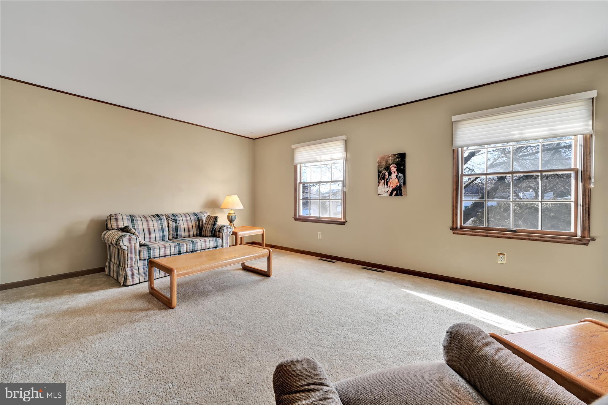 921 Acri Road Mechanicsburg, PA 17050 - Photo 5 of 46 a living room with furniture