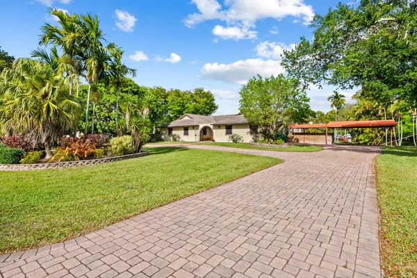 $1,425,000 | 5500 Southwest 111th Terrace, Davie, FL 33328