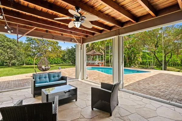 $1,425,000 | 5500 Southwest 111th Terrace, Davie, FL 33328