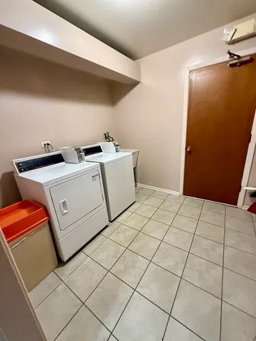 $168,500 | 37 North Main Street, Unit 40, Glen Ellyn, IL 60137