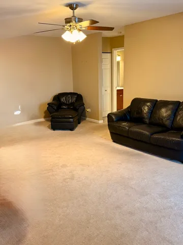 $168,500 | 37 North Main Street, Unit 40, Glen Ellyn, IL 60137