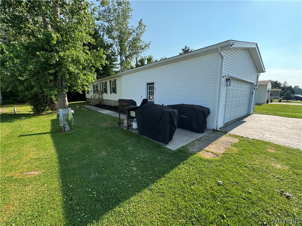 6264 Corwin Station Newfane, NY 14108 - Photo 2 of 21