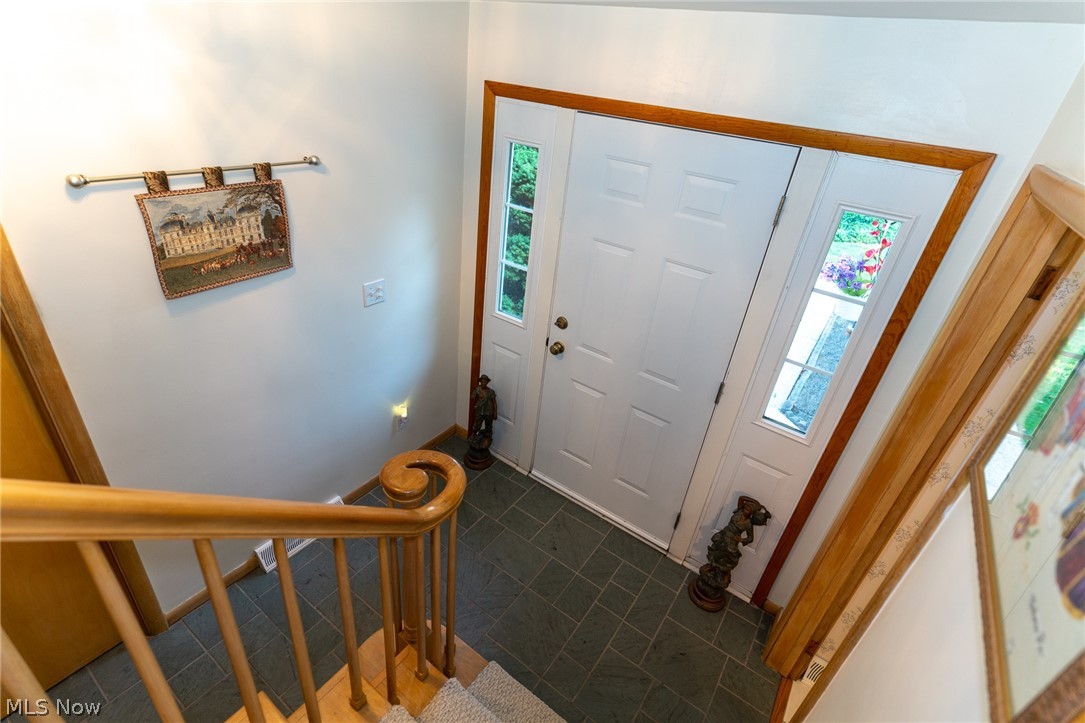 6783 Seneca Road Cleveland, OH 44143 - Photo 8 of 31 Gallery Image 8
